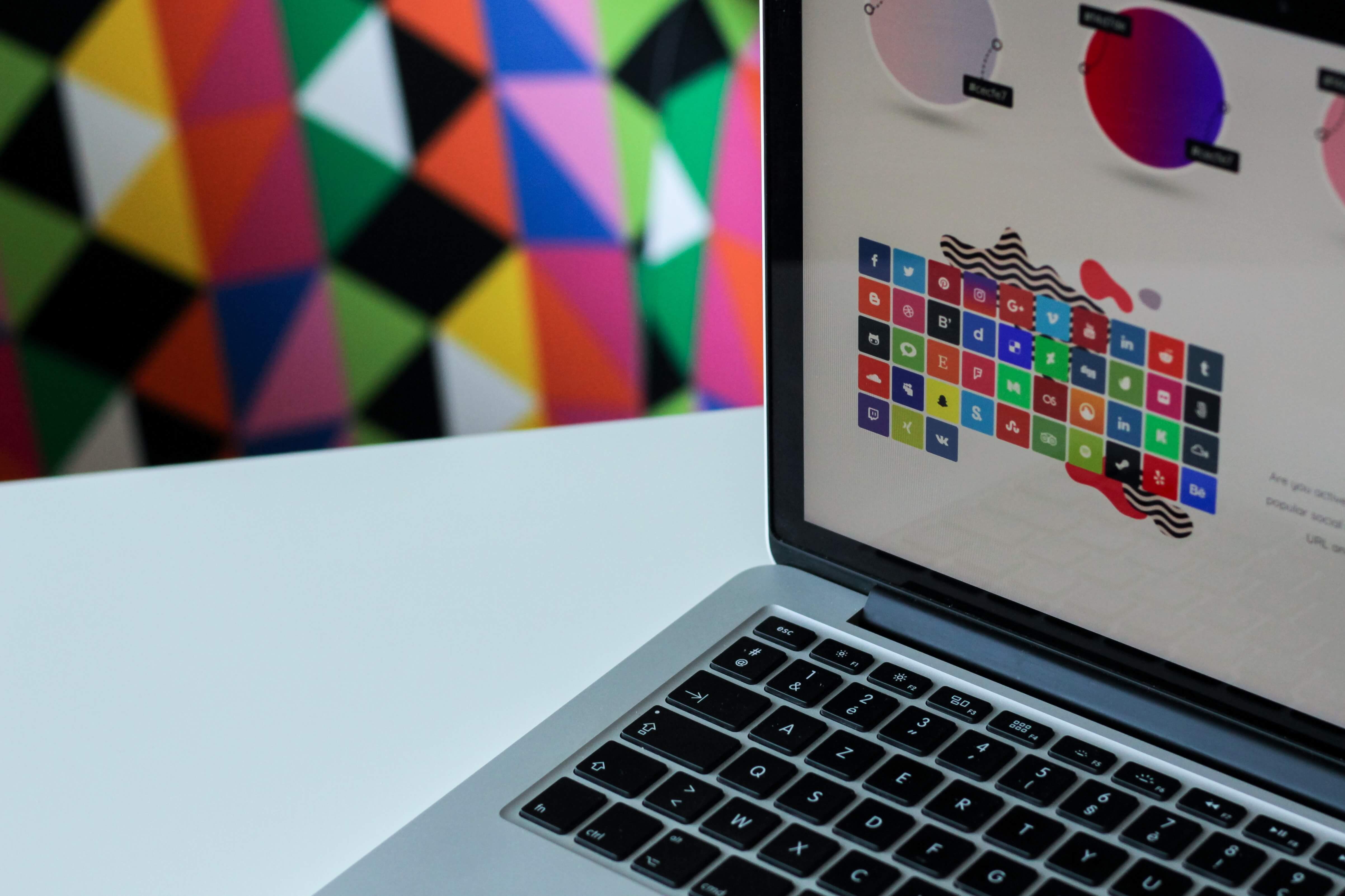 UI UX Branding: Enhancing User Experience and Consistent Brand Identity